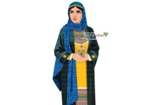 وکتور دختر محجبه با لباس سنتی و محلی ایرانی