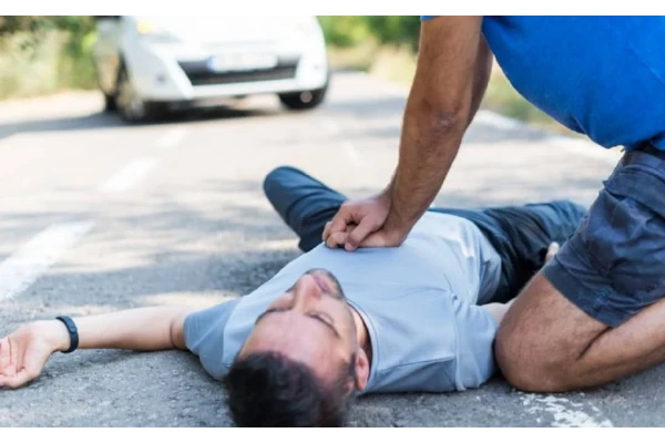 کلیپ آموزشی احیای قلبی و ریوی (CPR) بر پایه BLS برای شرکت در آزمون عملی CPR